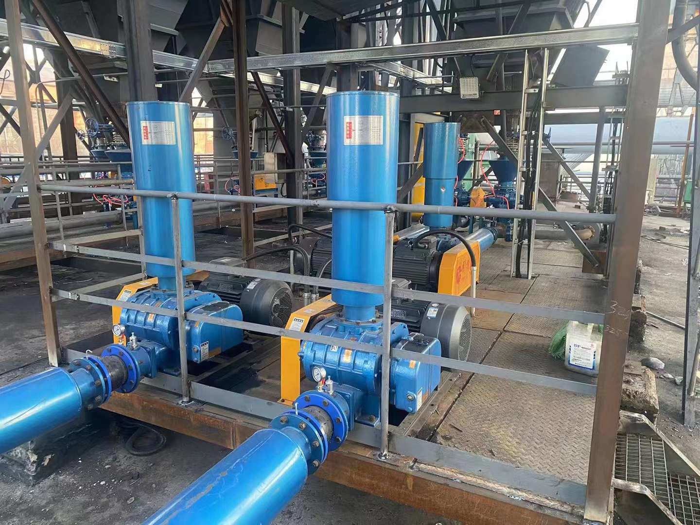 Żieda ta 'Popolarità Globali f'Sistemi ta' Ġarr Pnewmatiċi: Revolutionizing Industrial Material Handling